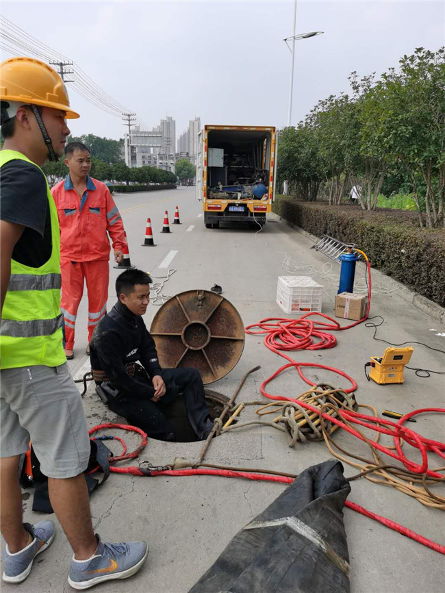 个旧翻衬法管道修复技术主要工序